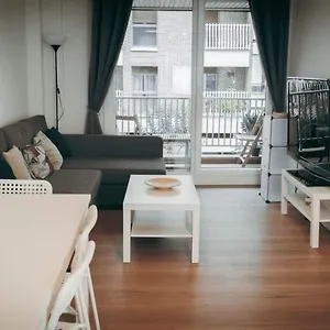 https://gros-zurriola-beach-wifi-terrace-parking.basquecountryhotels.org